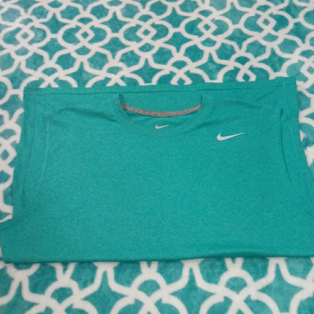 Sleeveless Nike Dri-fit